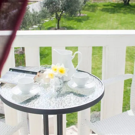 Solo Luxury Family App In Nature Park Lejlighed