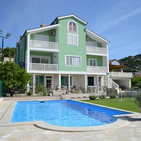 Solo Luxury Family App In Nature Park Lejlighed *