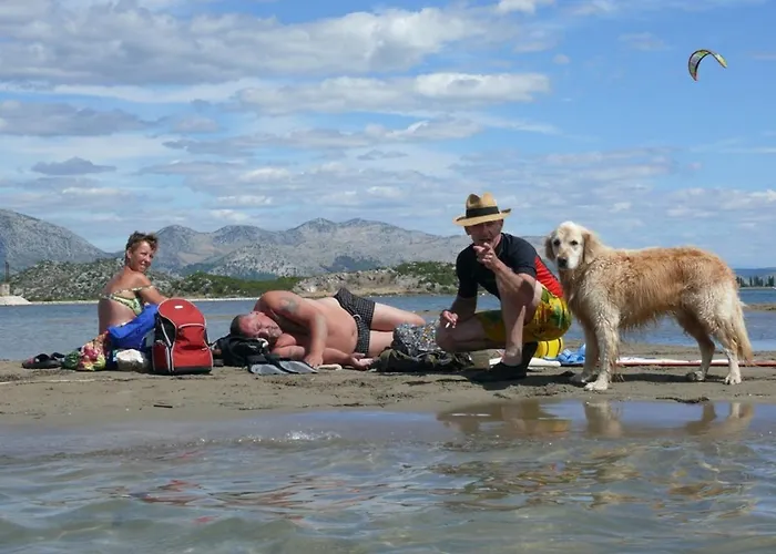 Solo Luxury Family App In Nature Park Ploce (Dubrovnik-Neretva)